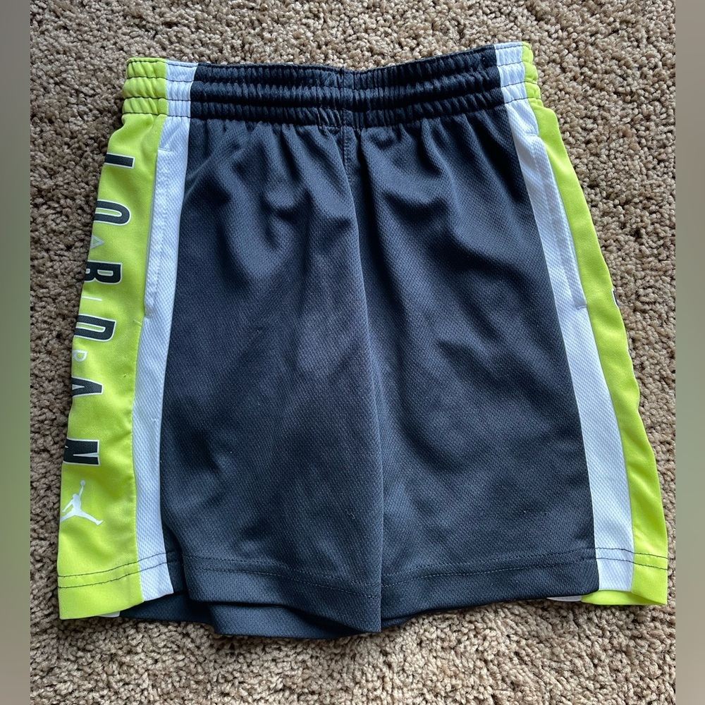 Boys Jordan Athletic Shorts - Size 6